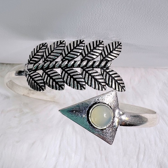 Chalcedony 925 Adjustable Bangle Arrow Feather Design Bracelet - Picture 4 of 6